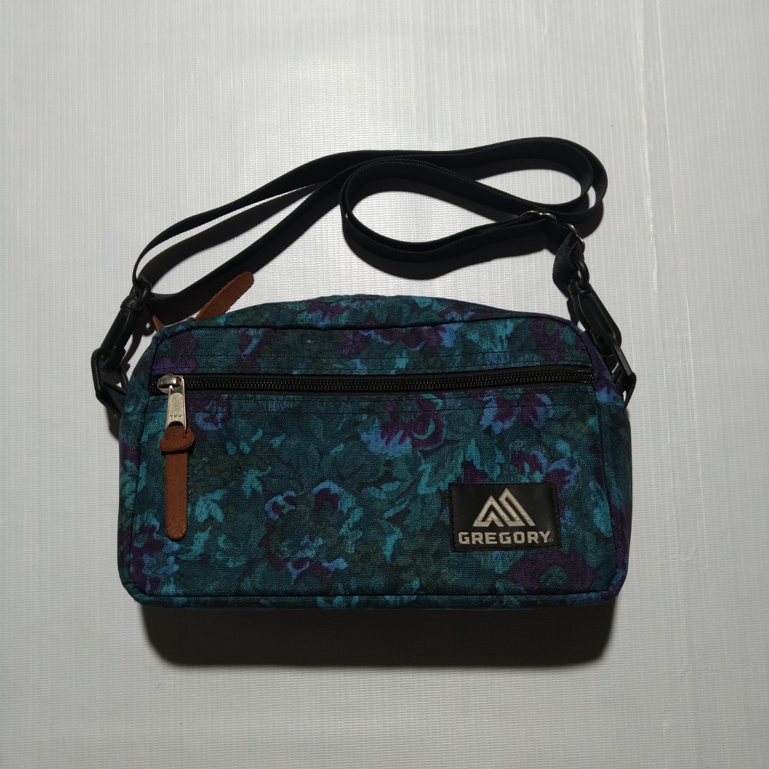 Gregory padded shoulder pouch, Fesyen 