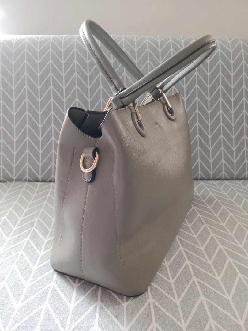 Handbag TUCANO brand, Women's Fashion, Bags & Wallets, Shoulder 