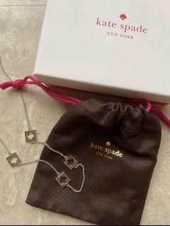 (Category: ) located in . Submitted by claires.secondhand (Listing ID 1114663766, Image 1). Description: .