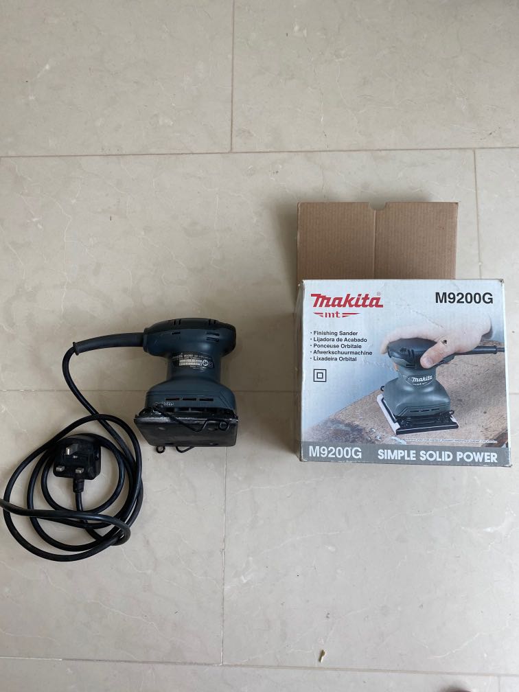Makita finishing sander, Furniture & Home Living, Home Improvement