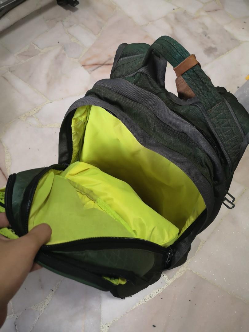 nike backpack laptop compartment