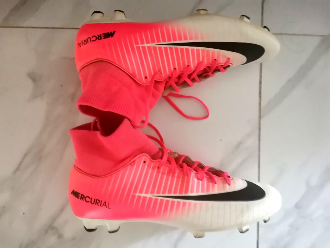 Nike mercurial football boots