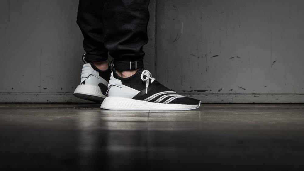 adidas gazelle silver green womens Adidas NMD R2 Primeknit White Black