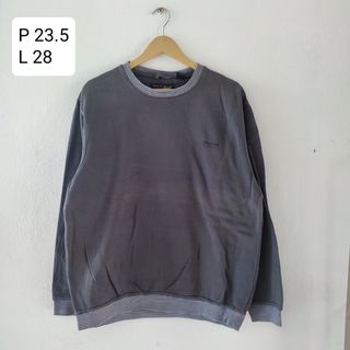 (Category: ) located in . Submitted by preloved_wardrobe89 (Listing ID 1114544295, Image 1). Description: .