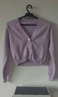 (Category: ) located in . Submitted by aniswardrobe (Listing ID 1114643529, Image 1). Description: .