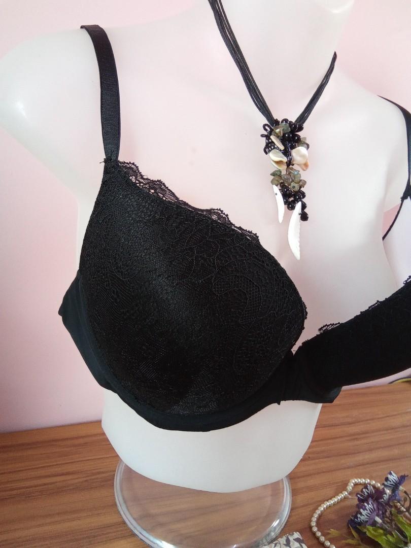 Victoria's Secret Black Lace Push Up Bra Size 38 DDD New Without Tags