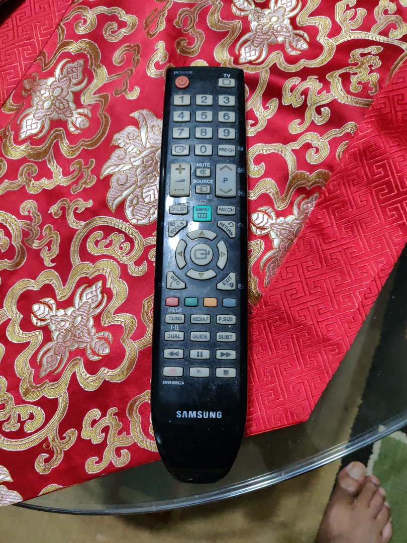 Samsung TV Remote, TV & Home Appliances, Electrical, Adaptors & Sockets