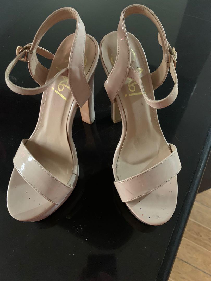 So Fab heels (Category: Heels) located in Quezon City. Submitted by declutterrrrrs (Listing ID 1114577494, Image 1). Description: .