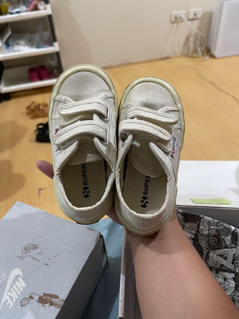 superga size 4