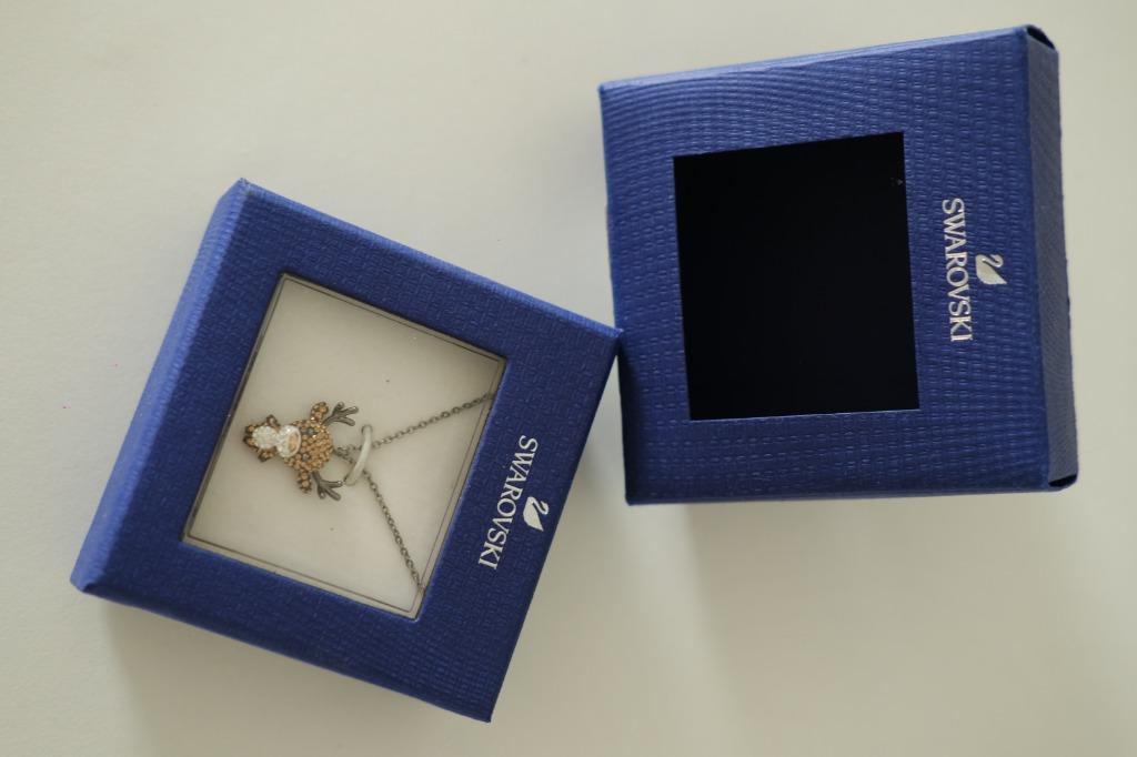 Swarovski store reindeer necklace