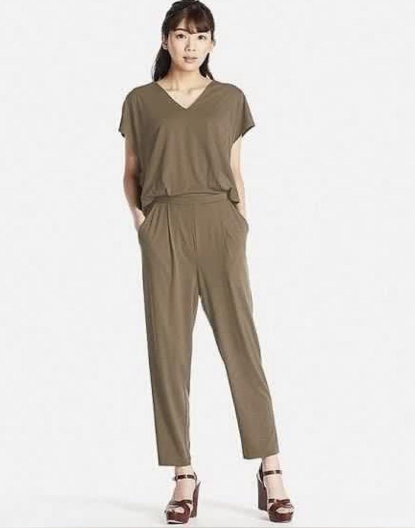 Uniqlo Jersey Short sleeved Jumpsuit in Olive green Women s