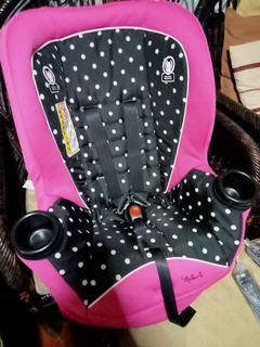Toddler Car Seat in Minnie Mouse (bought from U.S) - free delivery within QC/ San Juan/Manila/Ortigas area