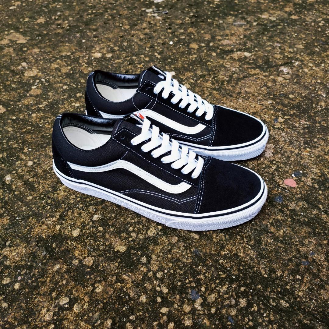 Vans old skool classic black white top
