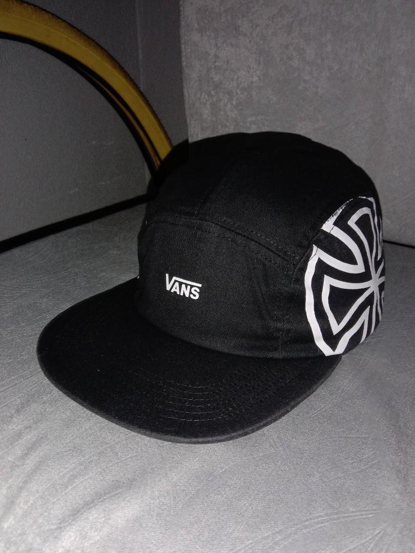 Independent 5 2025 panel hat
