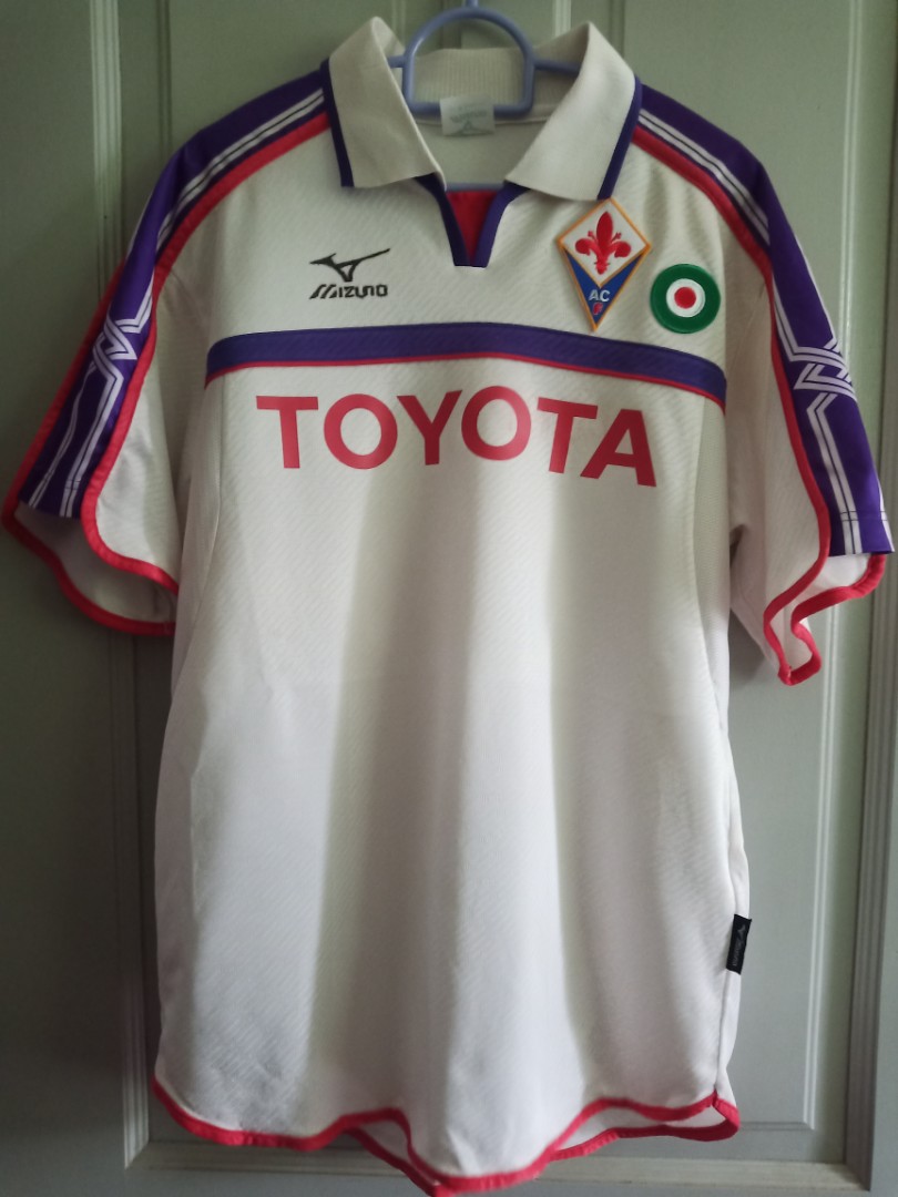 Vintage Fiorentina 2001/02 away Mizuno jersey jersi, Sports, Athletic &  Sports Clothing on Carousell