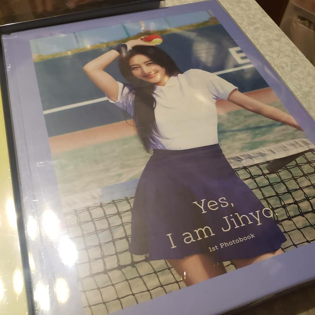 現貨] TWICE - Yes I am JiHyo 智效寫真書寫真集photobook 預購版