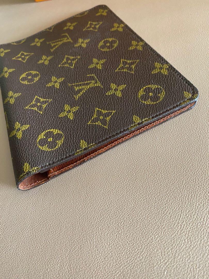 Authentic Louis Vuitton planner cover (Category: Luxury Bags & Wallets) located in Mandaluyong City. Submitted by outofthecloset_mnl (Listing ID 1111158537, Image 2). Description: Authentic Louis Vuitton planner cover made with authentic LV canvass *project piece toiletry pouch converted into planner cover.