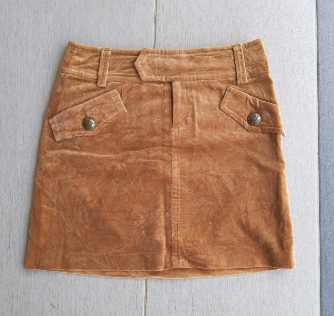 Burberry online velvet skirt