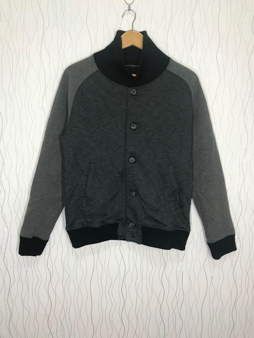 Button Jacket (Category: Coats, Jackets and Outerwear) located in Ampang. Submitted by jack_mcqueen (Listing ID 1111216405, Image 1). Description: Condition A Size M Manual pit 21 labuh 25 Made in China RM 25 http://www.wasap.my/0139960564.