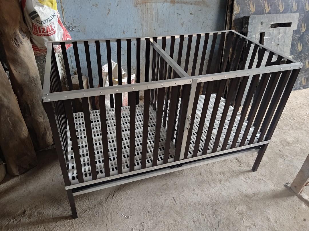 Crib type dog sales cage
