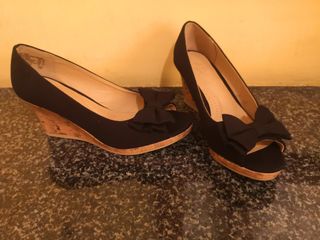 (Category: ) located in . Submitted by closetclosure (Listing ID 1111086989, Image 1). Description: .