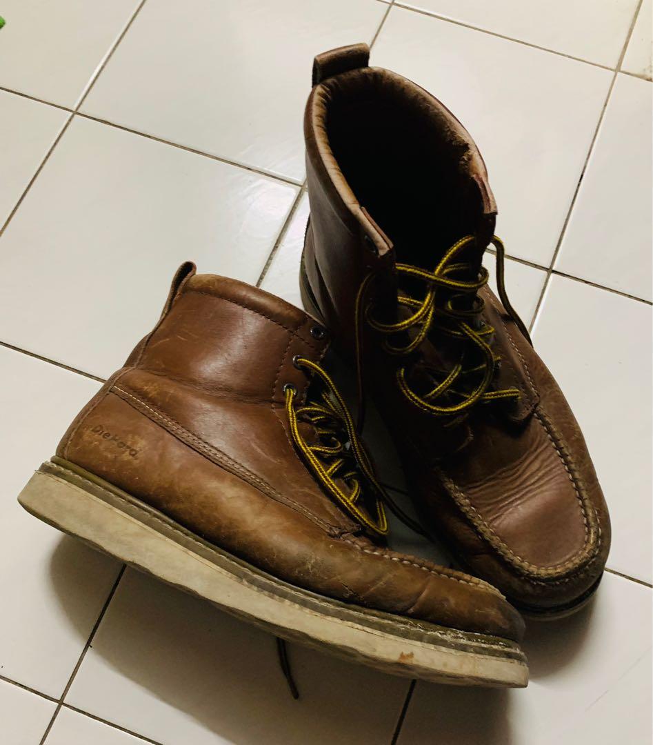 Diehard chukka boots shop