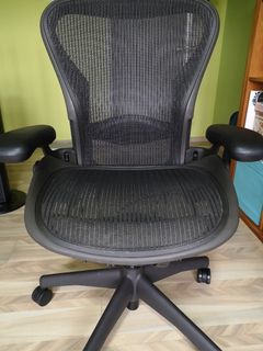 Herman miller chair best sale carousell