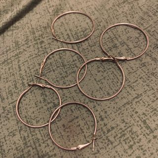 (Category: ) located in . Submitted by ivyliaa (Listing ID 1111119049, Image 1). Description: .