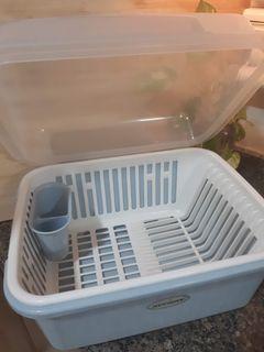 Keyway dish rack and drip tray with lid