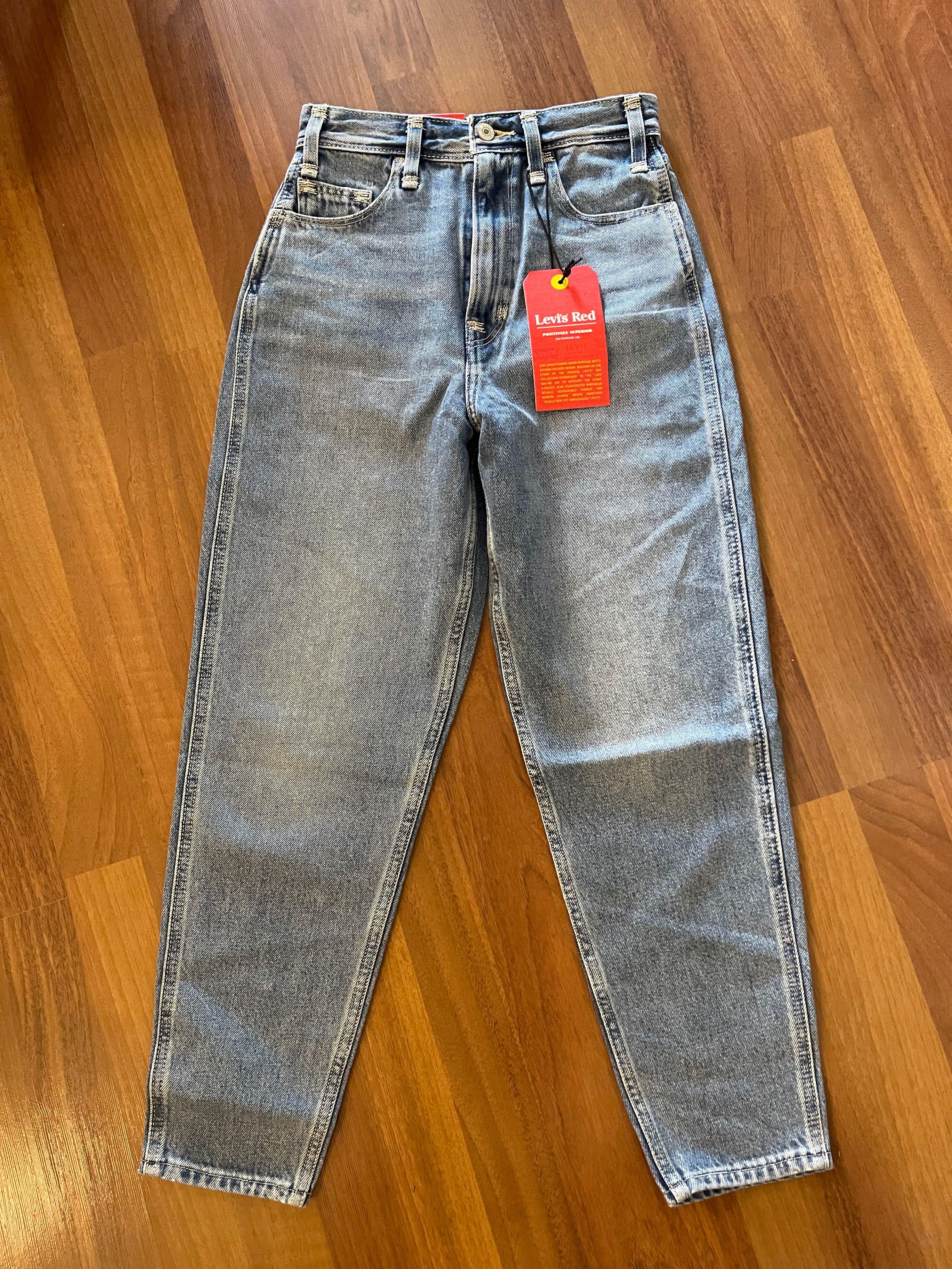Levi's Red - high loose taper - (size 24), Women's Fashion, Bottoms, Jeans  & Leggings on Carousell