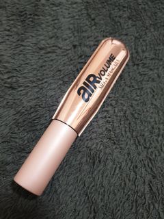 (Category: ) located in . Submitted by allmakeupforless (Listing ID 1111158904, Image 1). Description: .