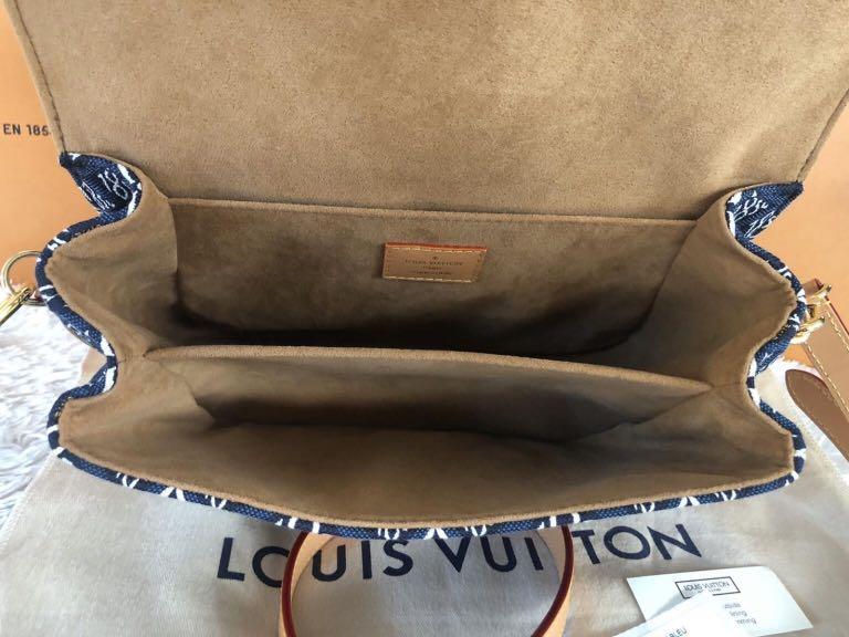 Louis Vuitton Blue Since 1854 POCHETTE METIS Leather Cloth ref.940903 -  Joli Closet