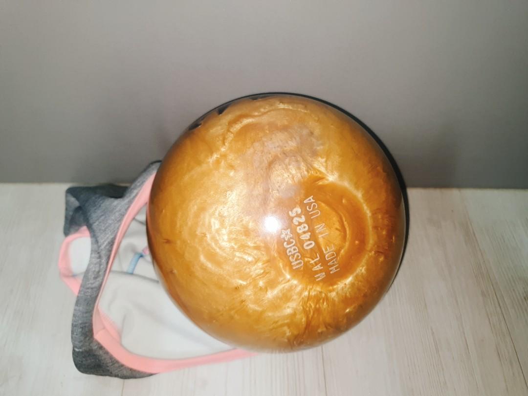 Motiv golden jackal bowling ball 14lbs, Sports Equipment, Other Sports