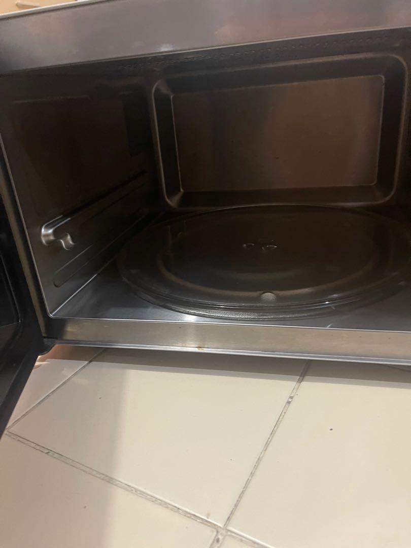 National Dimension 4 Microwave / Convection, TV & Home Appliances