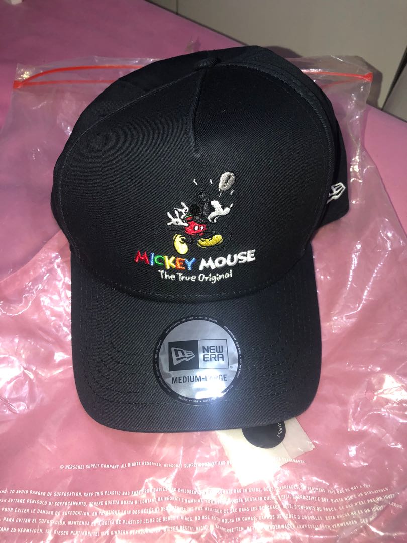 New Era Mickey Mouse Original, Fesyen 