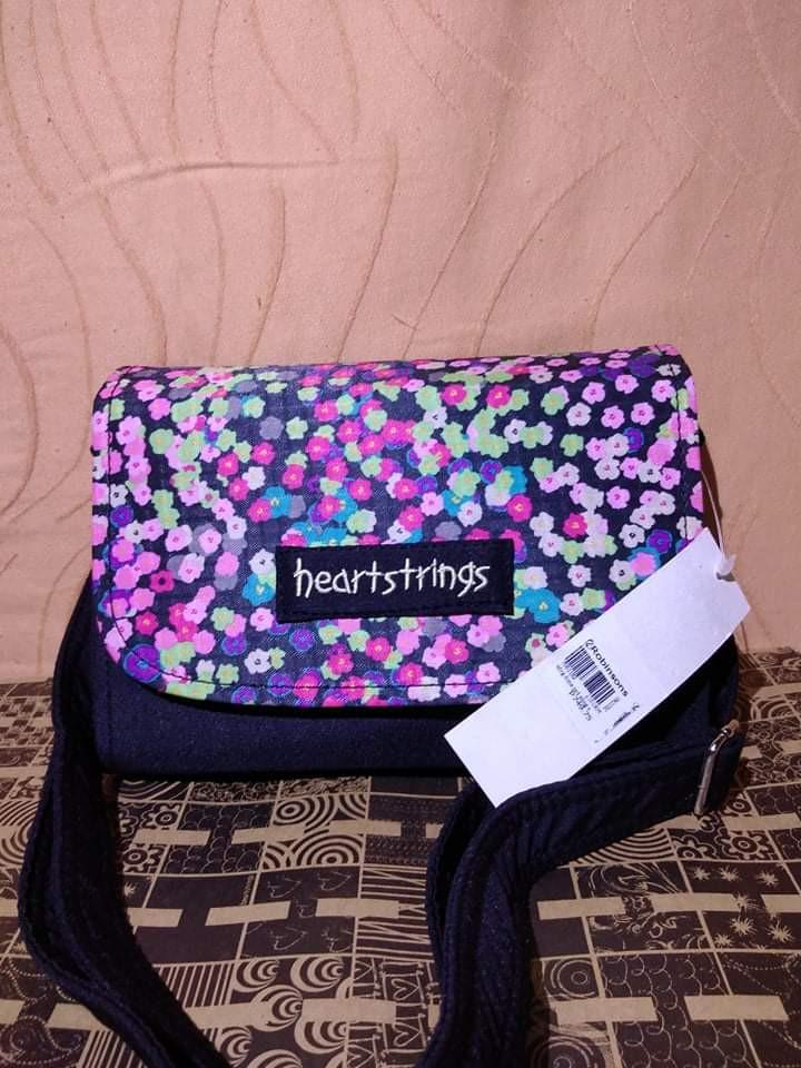 Heartstring best sale sling bag