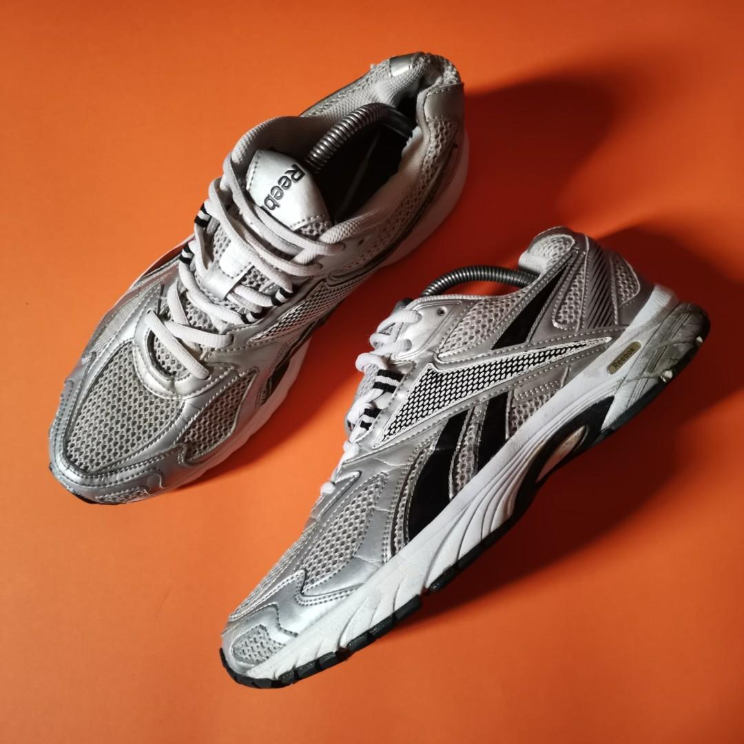 Reebok hotsell quickchase mens