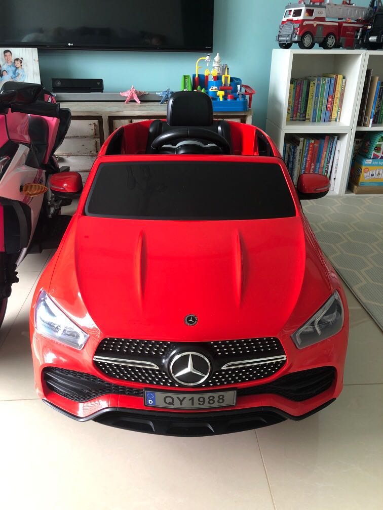 Remote Control Electric Car Mercedes for Kids, Babies & Kids, Going Out