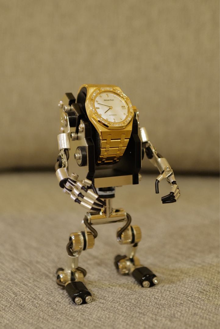 Mb&f shop watch holder
