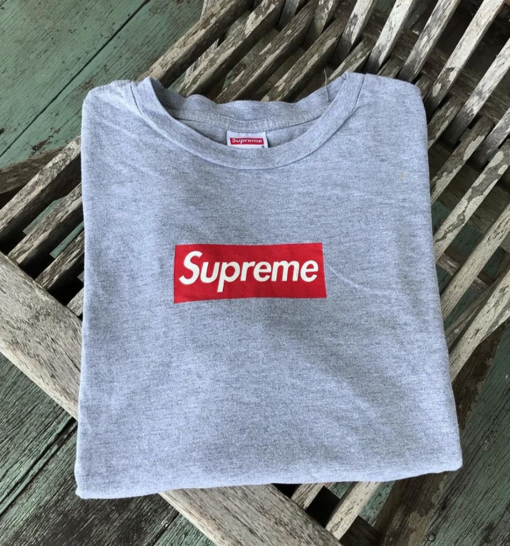 supreme logo original