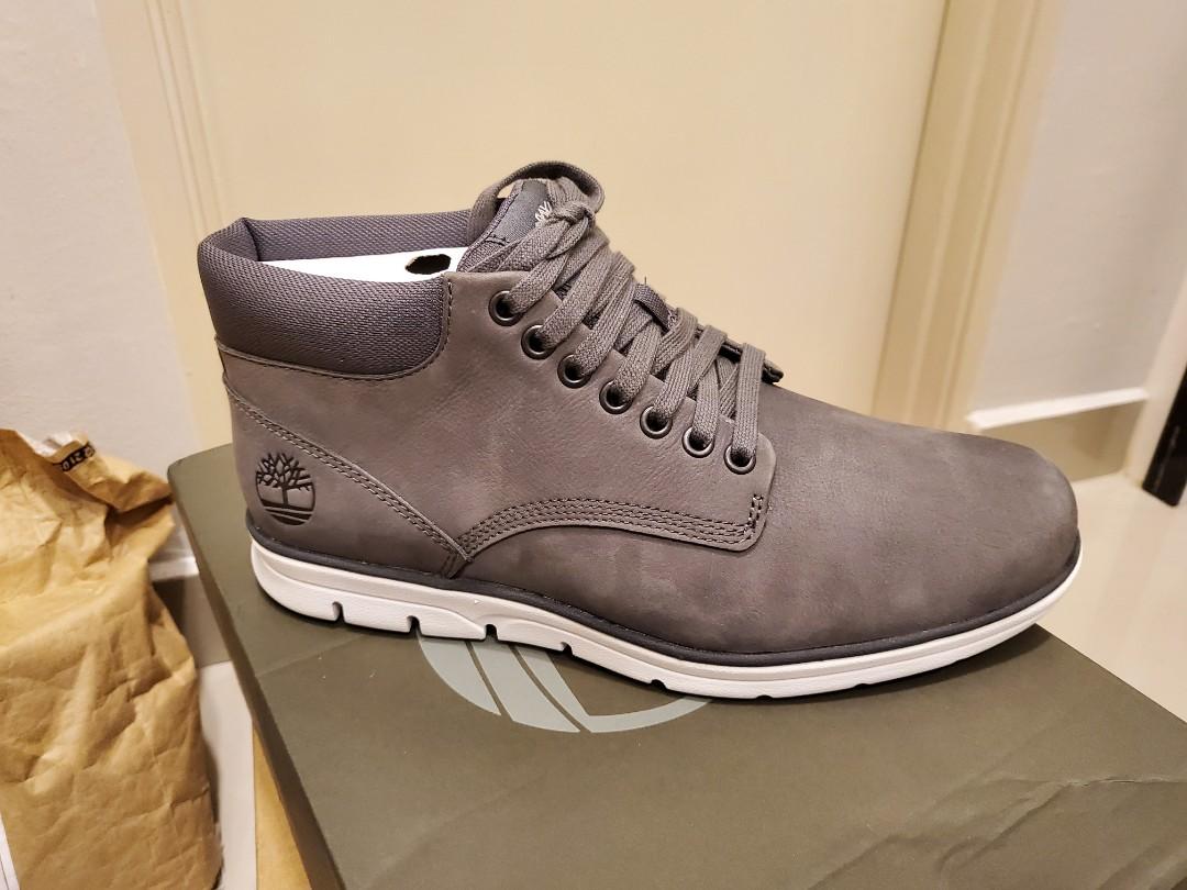 Timberland dark grey best sale bradstreet chukka boots