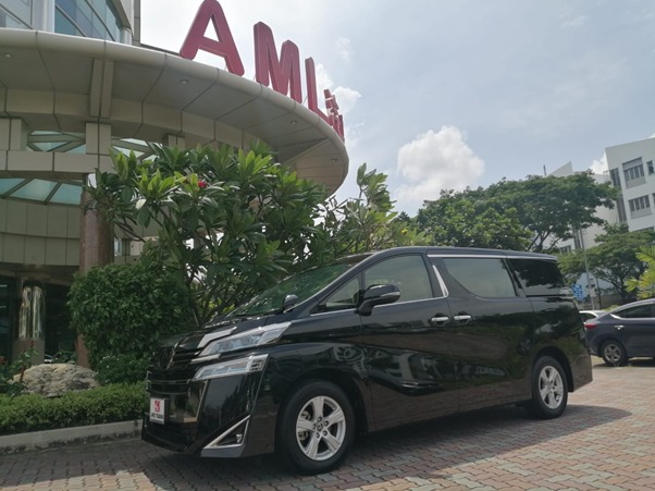 Toyota Vellfire 2 5 X 8 Seater A Cars Used Cars On Carousell