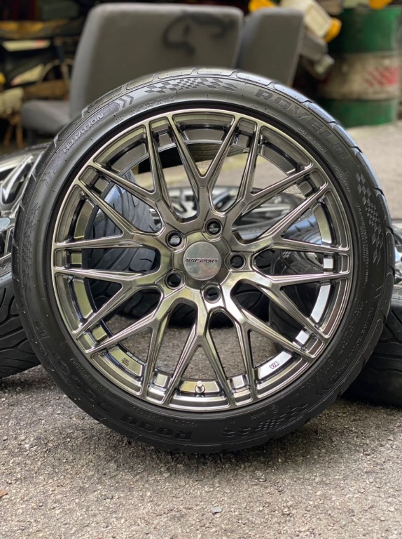 Varro 17 inch sport rim Camry tyre 70, Auto Accessories on Carousell