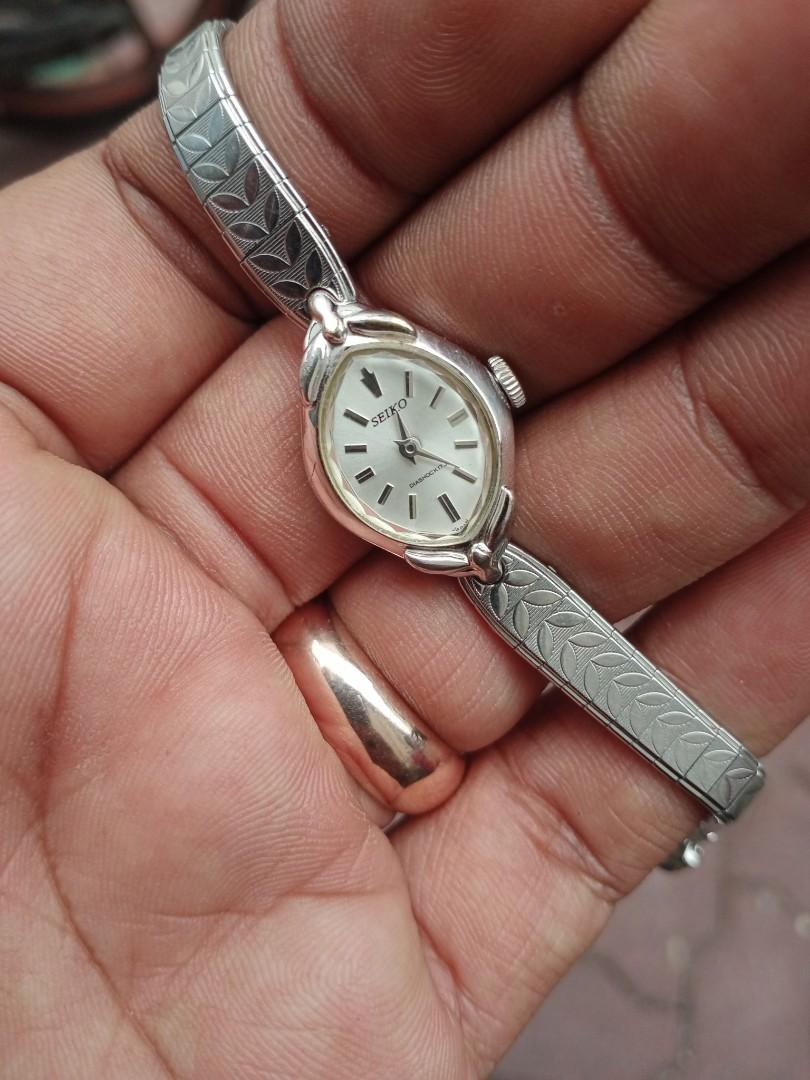 Vintage Seiko ladies hand wind