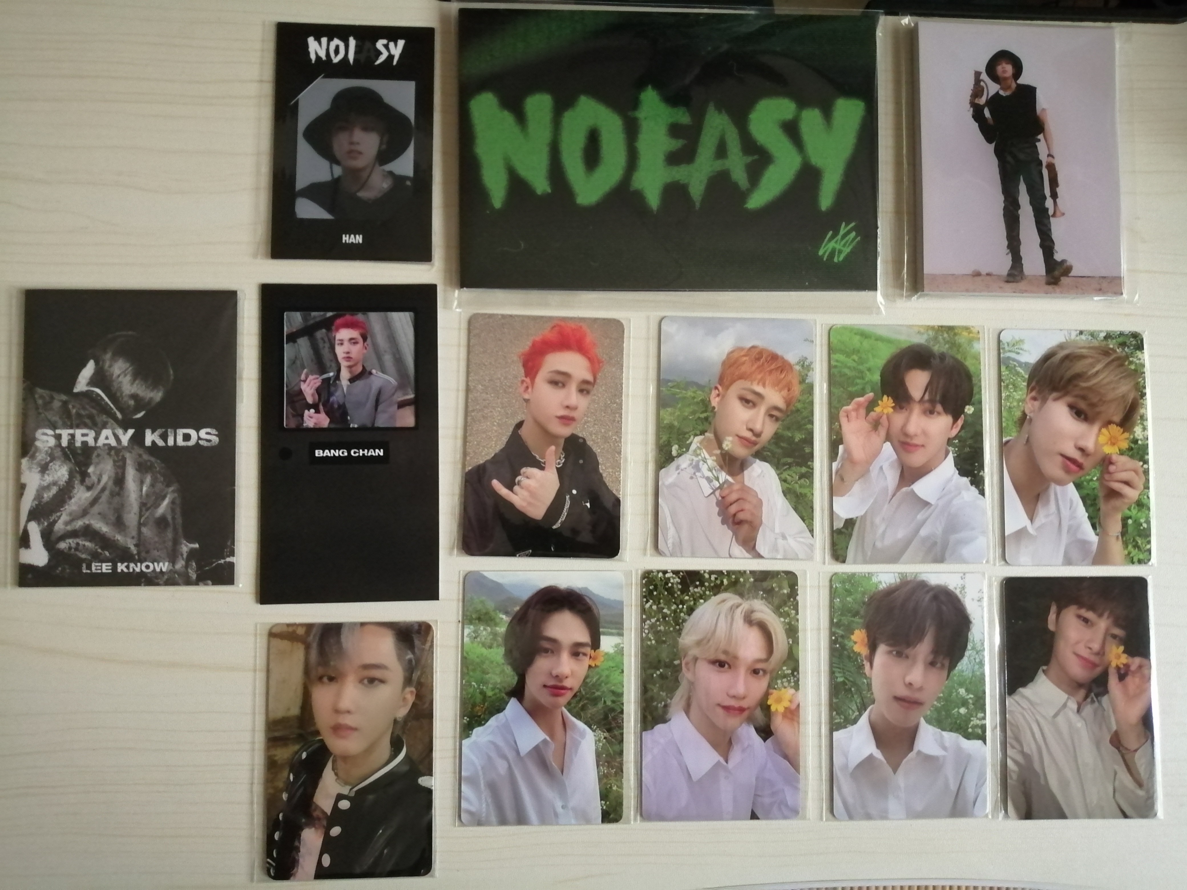[WTS] Stray Kids Noeasy Album, Hobbies & Toys, Collectibles