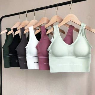 Uniqlo women wireless bra (3D HOLD), 女裝, 內衣和休閒服- Carousell