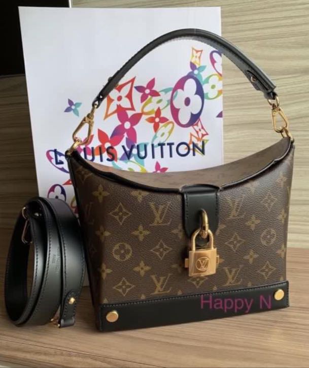 What fits in my Louis Vuitton Bento Box BB Cruise 2018