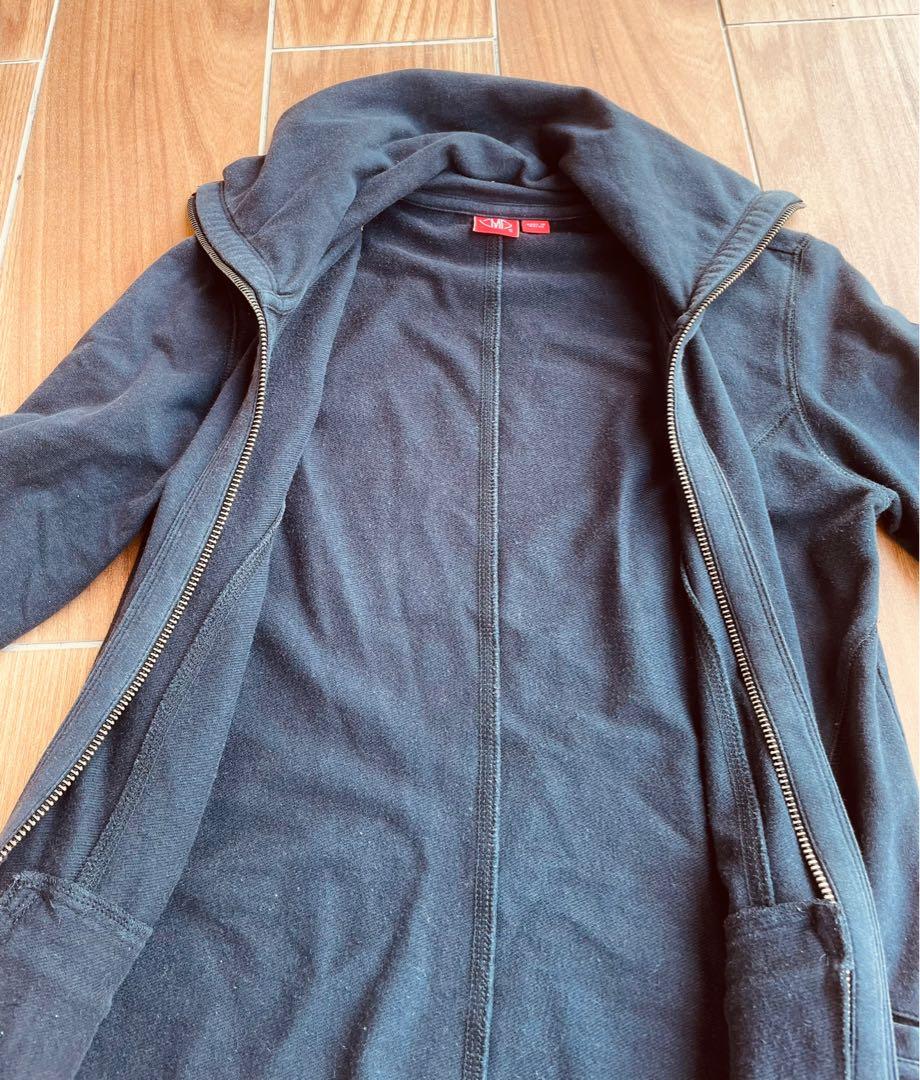 Black jacket (Category: Coats, Jackets and Outerwear) located in Kuala Lumpur. Submitted by cherylloki (Listing ID 1114769327, Image 3). Description: Feels high quality and is stretchy. The jacket is also tight fitting. The fabric isn’t too thick and feels like workout legging material Condition: 8.5/10 Color is a bit faded and fabric slightly fuzzy from washing it (like any other standard preloved clothes) Measurements (laid flat)- Length: 22” S