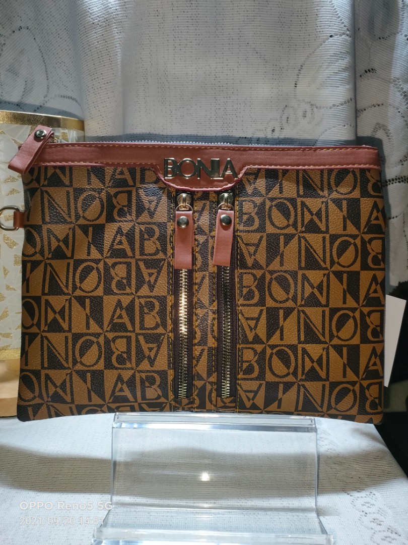 Bonia clutch hot sale