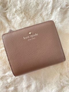 (Category: ) located in . Submitted by authenticshopsmanila (Listing ID 1114900549, Image 1). Description: .